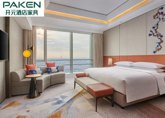 Hilton Otel Grubu Tasarım Tek Renk Temalı Yatak Odası Mobilyaları Giriş Lüks Trend Stiller